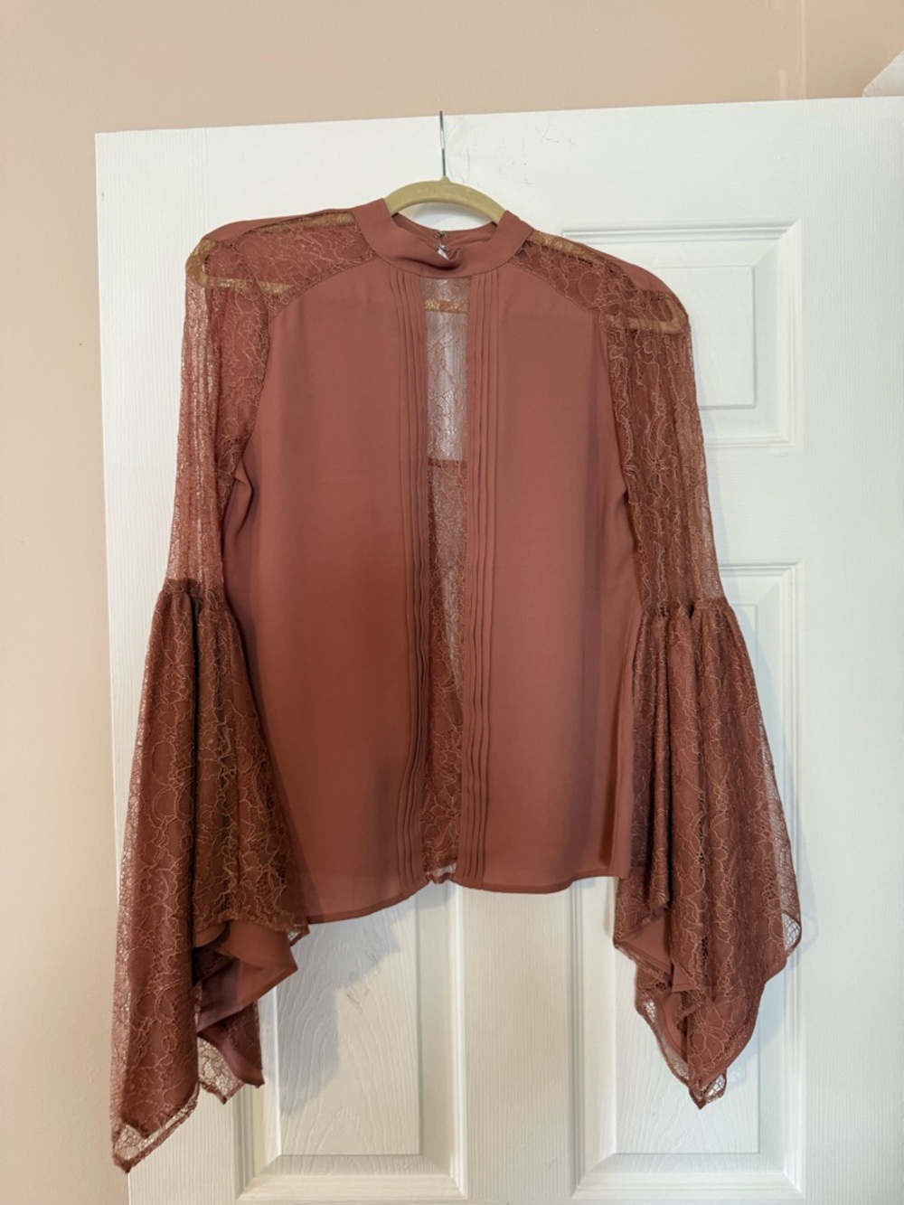 Express Lace-Accent Top in Dusty Rose